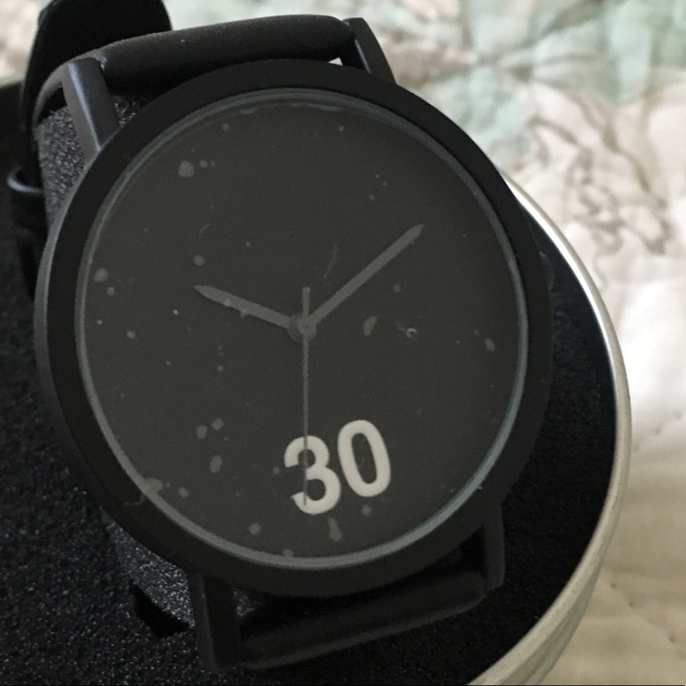 Brand new black watch « 30 »